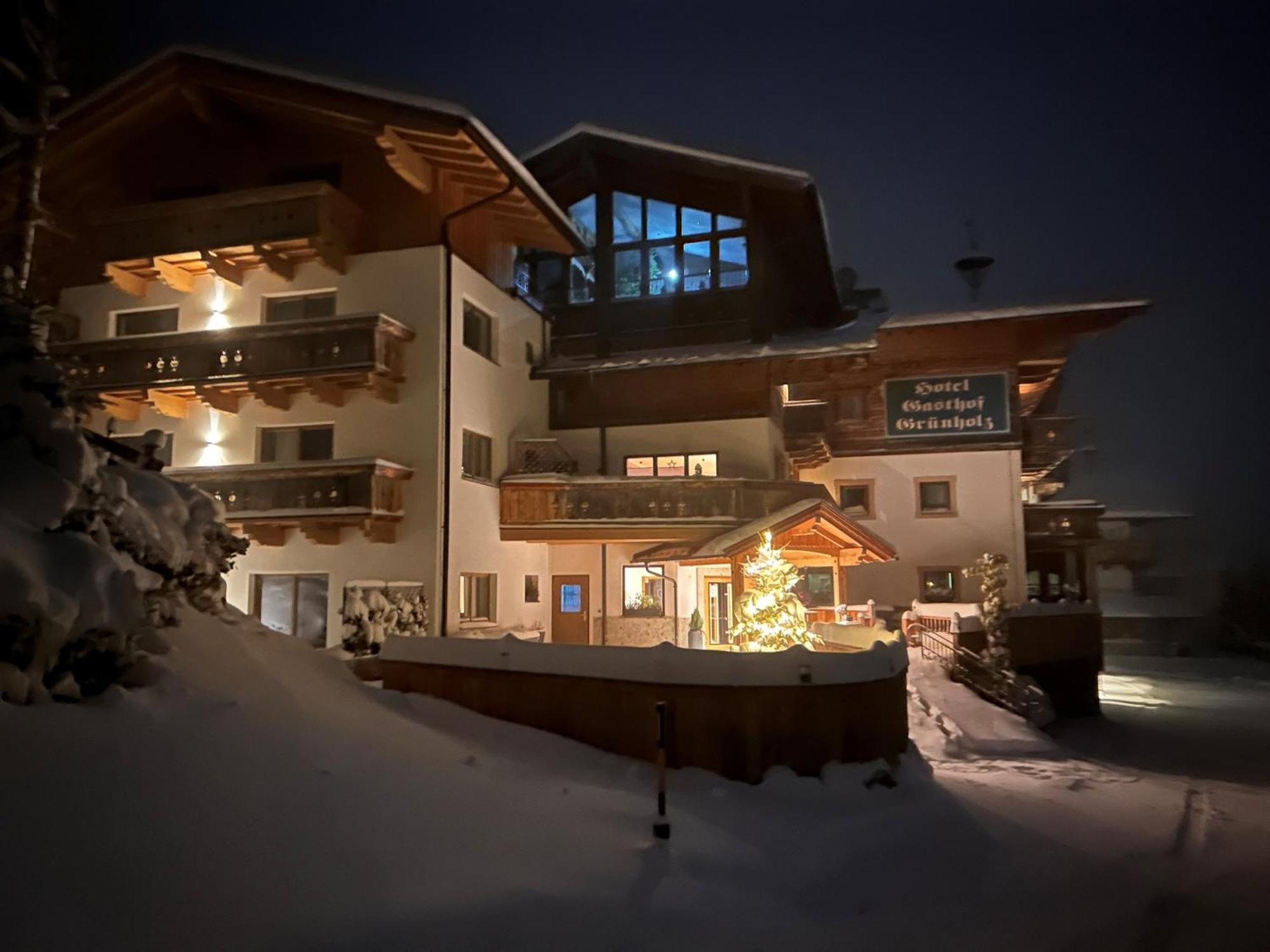 Das Gruenholz Aparthotel Muhlbach Am Hochkonig Exterior photo